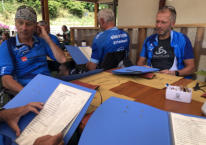 Mittag in Tozzaga mit Bärenspeisekarte