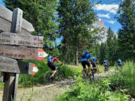 Auffahrt zum Mont da Seura