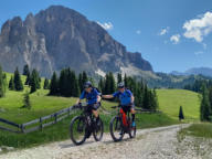 Auffahrt zum Mont da Seura