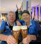 Pizzeria während Regen